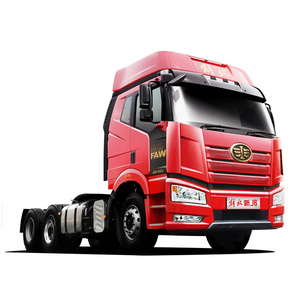 新J6P 6×4 轻量化牵引车